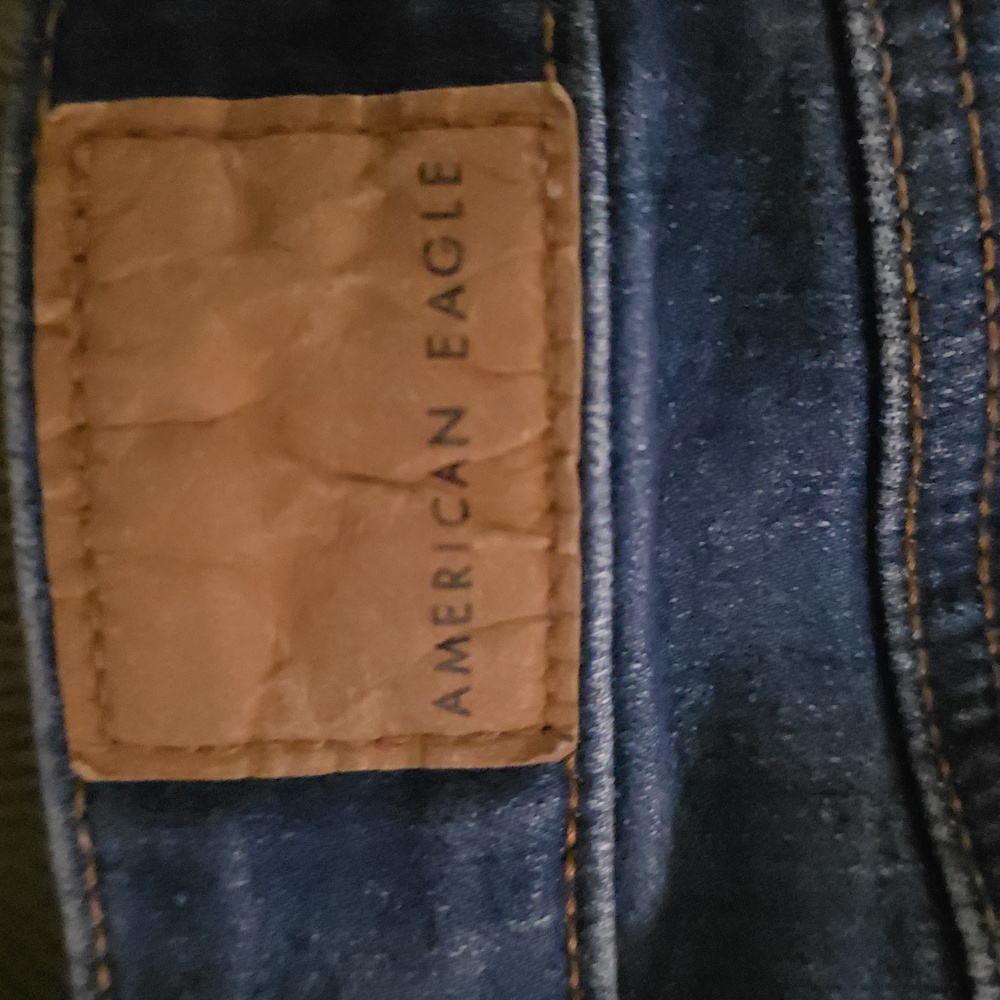 American Eagle Outfitters-Super Stretch Distressed Jean Shorts SZ 14 - Picture 5 of 5